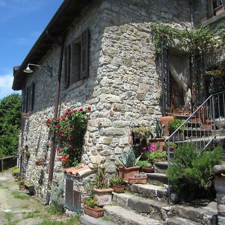 Poggio Delle Rondini Bed and Breakfast Bagnone Exteriör bild