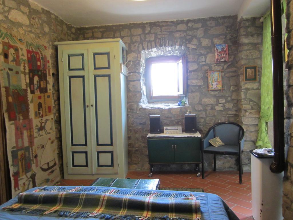 Poggio Delle Rondini Bed and Breakfast Bagnone Exteriör bild