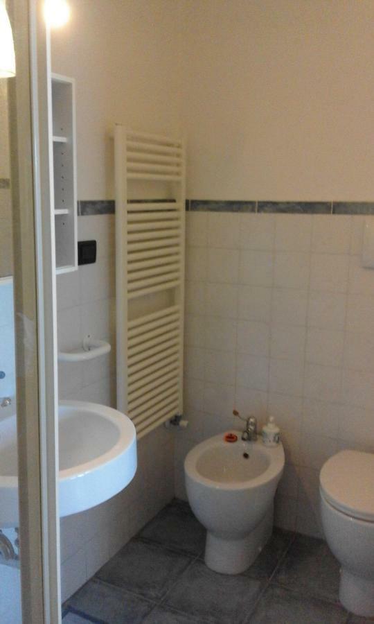 Poggio Delle Rondini Bed and Breakfast Bagnone Exteriör bild